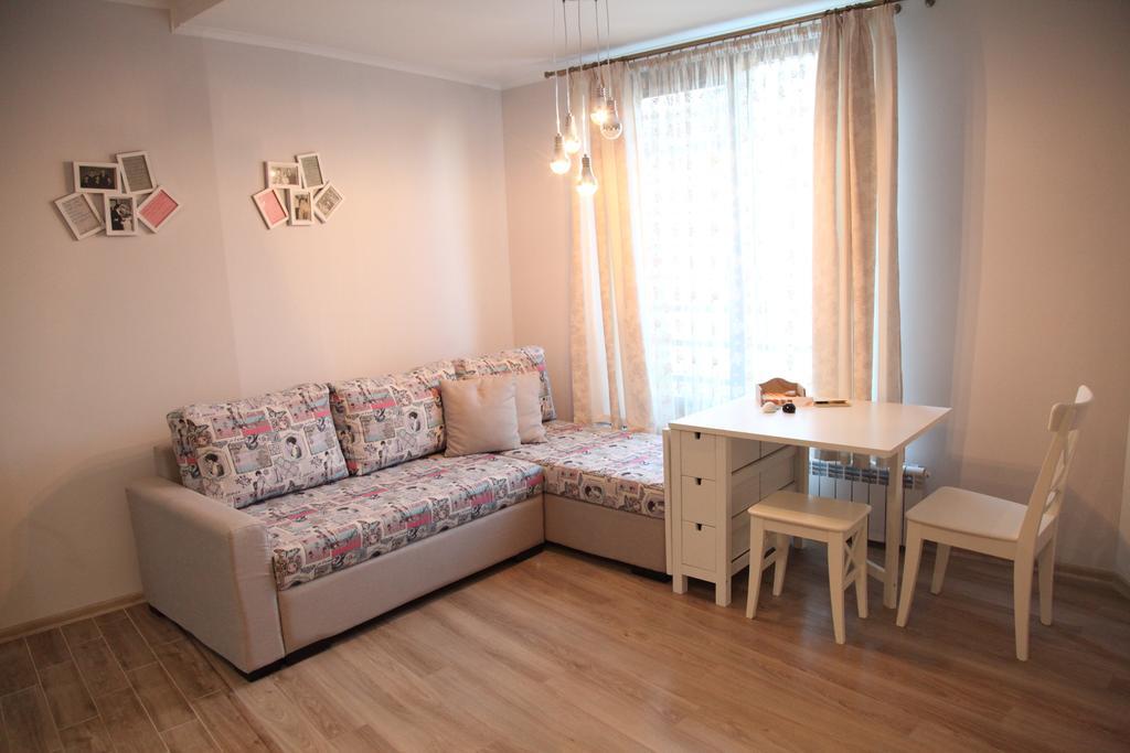 Apartment Retro Добрич Экстерьер фото