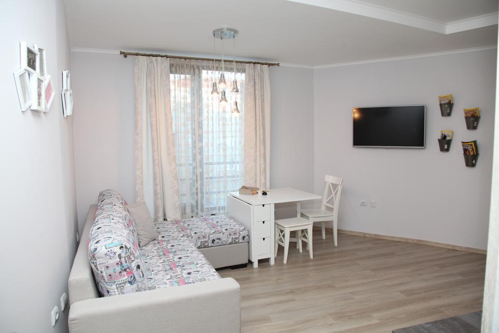 Apartment Retro Добрич Экстерьер фото